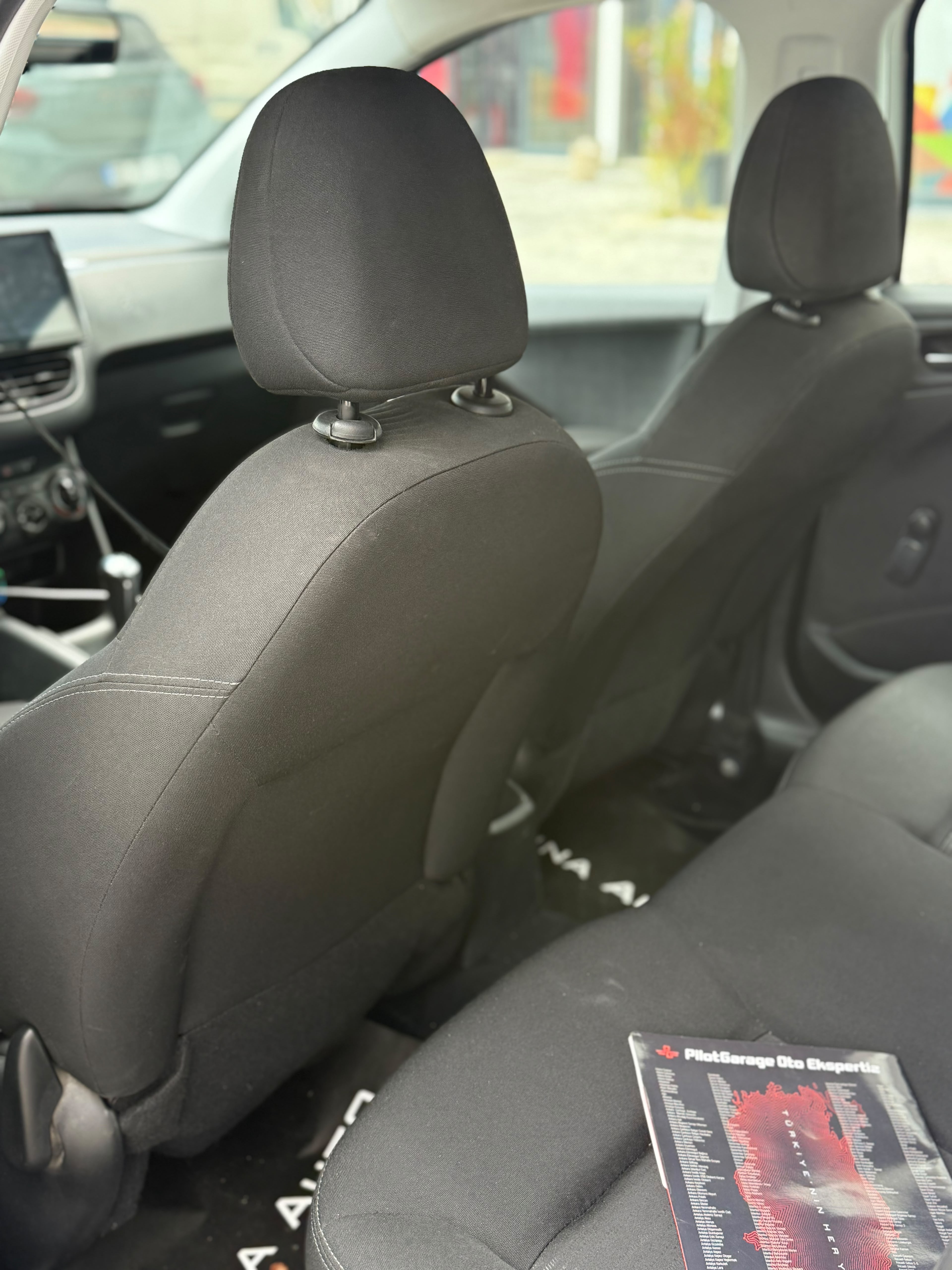 2017 PEUGEOT 208 fotoğraf 8