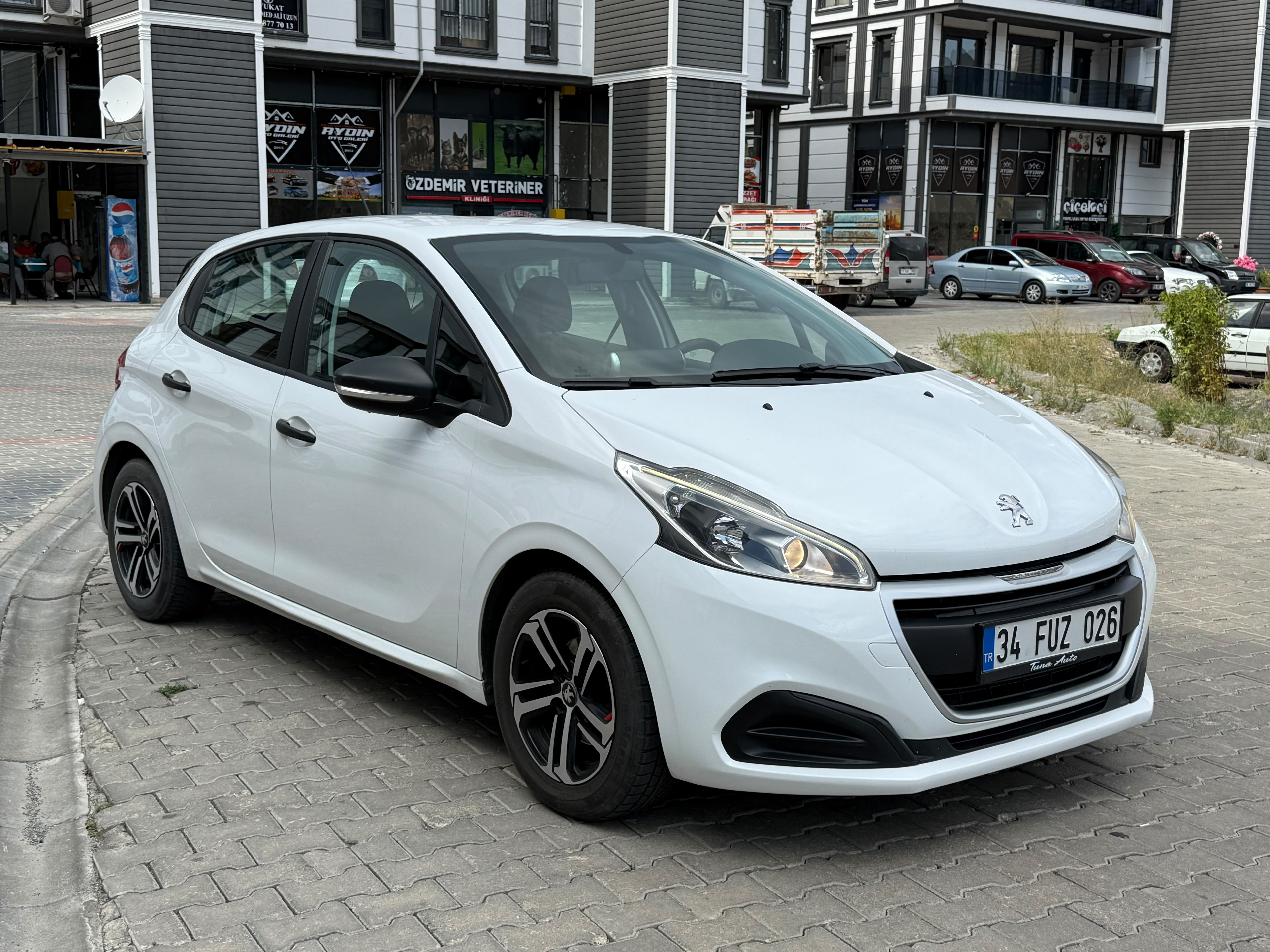 2017 PEUGEOT 208 fotoğraf 3