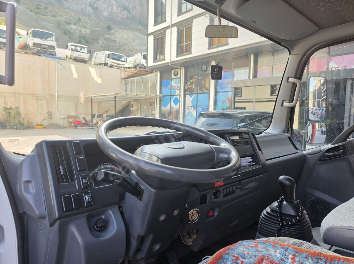 2014 Isuzu NPR 10 Long fotoğraf 9
